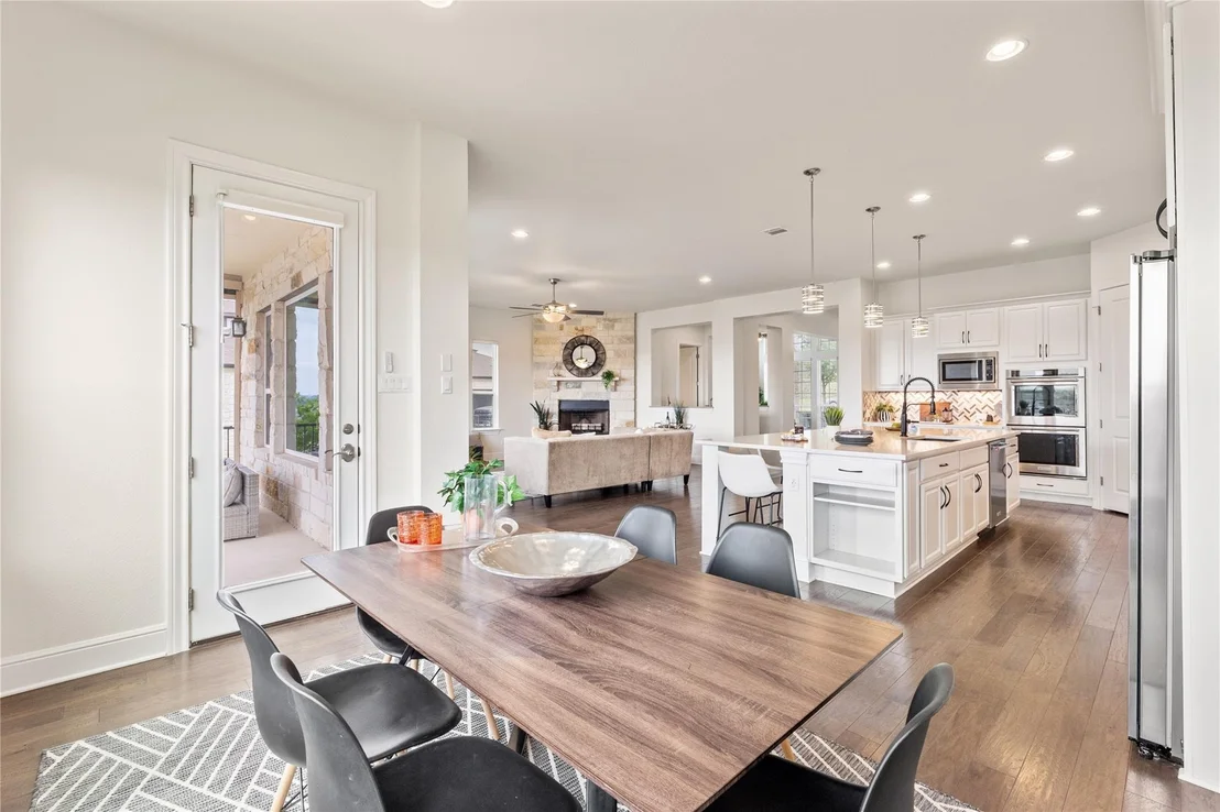 Photo of 412 Lindale CV