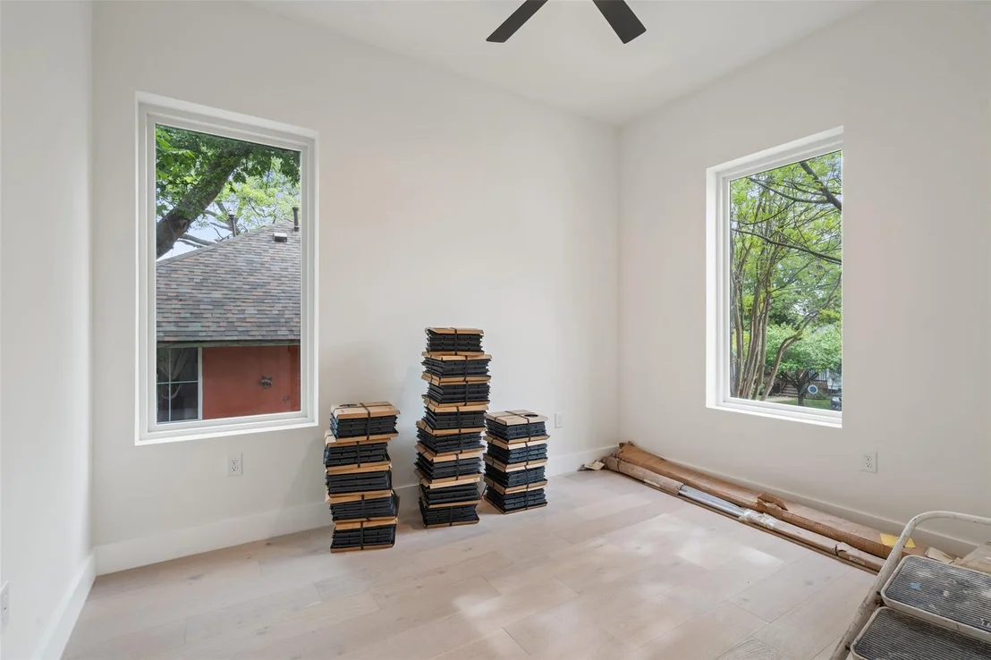 Photo of 1605 Cedar Ave