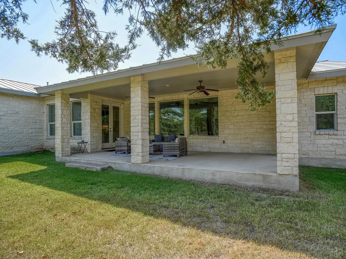 Photo of 140 Old Windmill LN