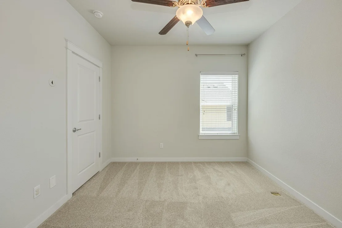 Photo of 4620 Page ST