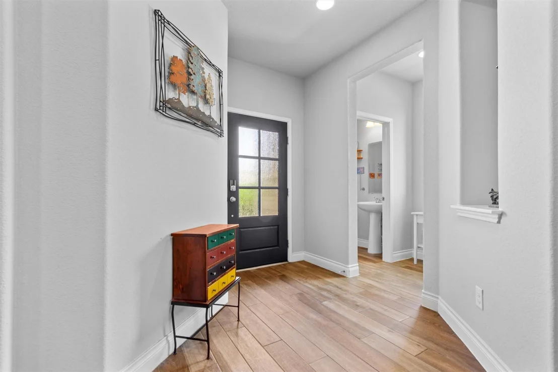 Photo of 120 Freeman Loop LOOP