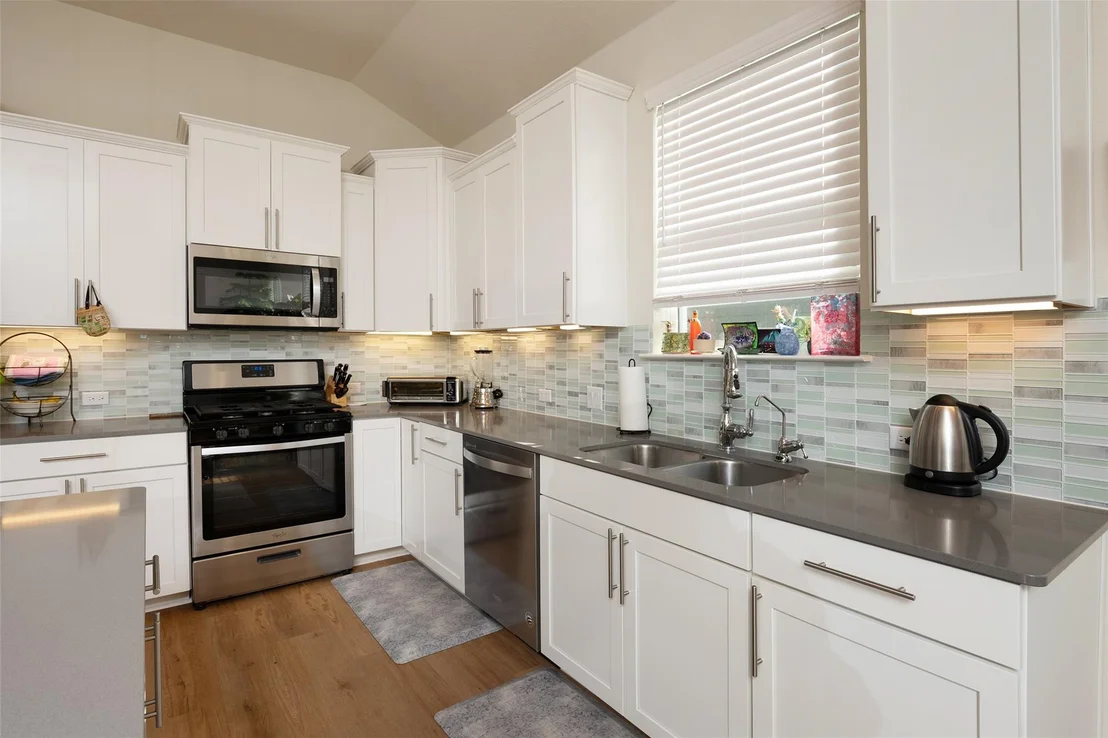 Photo of 137 Big Leaf DR