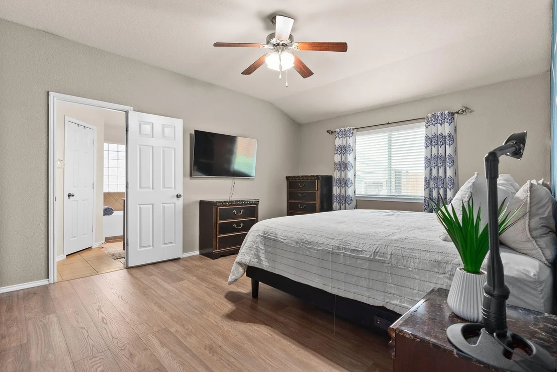 Photo of 801 Rowdy DR