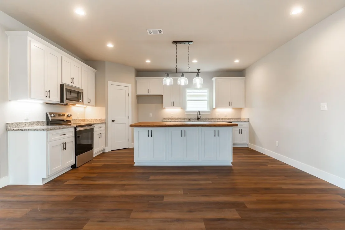 Photo of 305 String Prairie WAY
