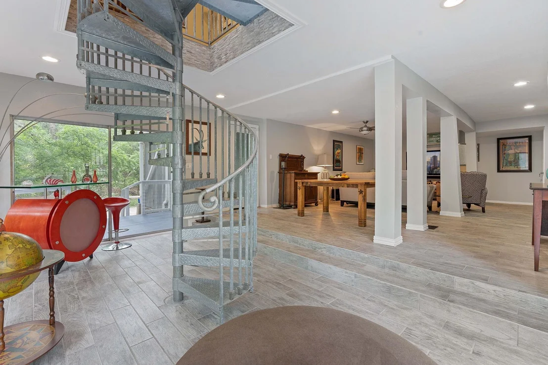 Photo of 2909 Edgewater DR