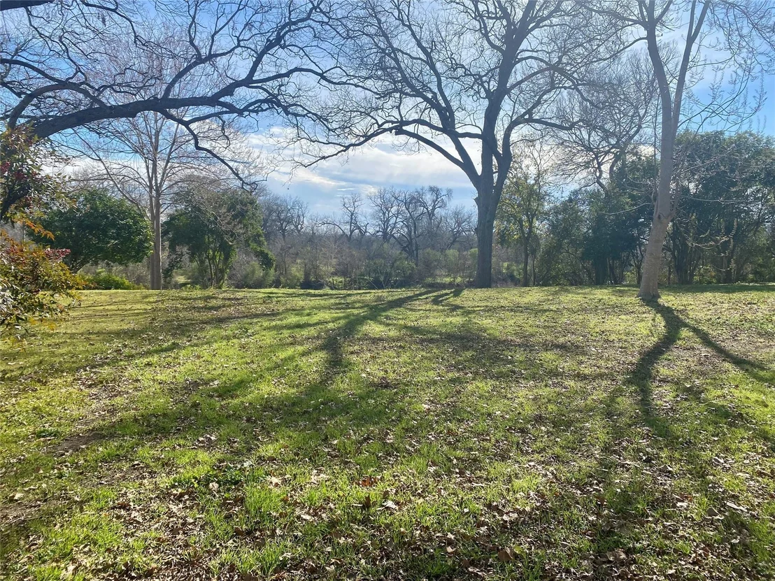 Photo of 0000 Hampton DR S