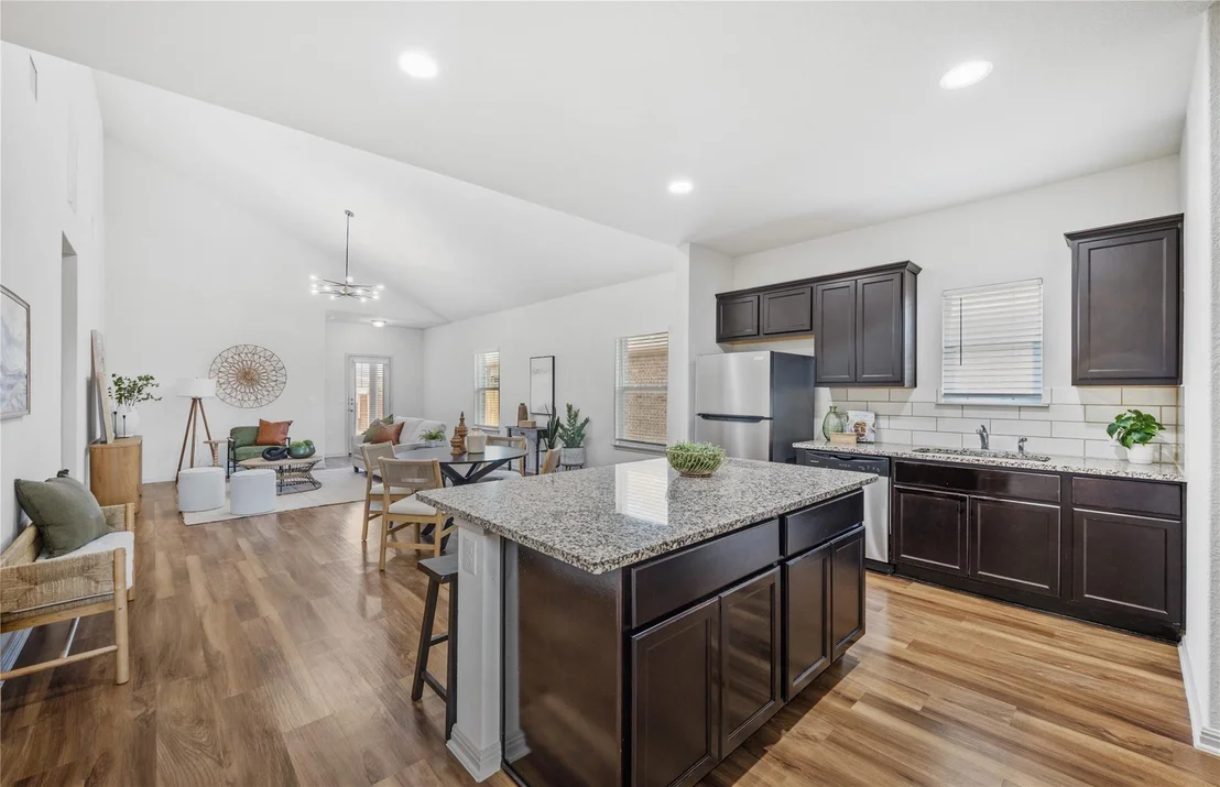 Photo of 356 Shiner LN