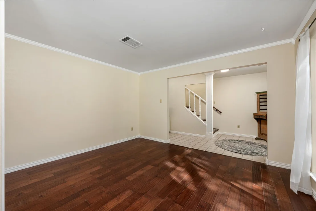 Photo of 1408 Doonesbury DR