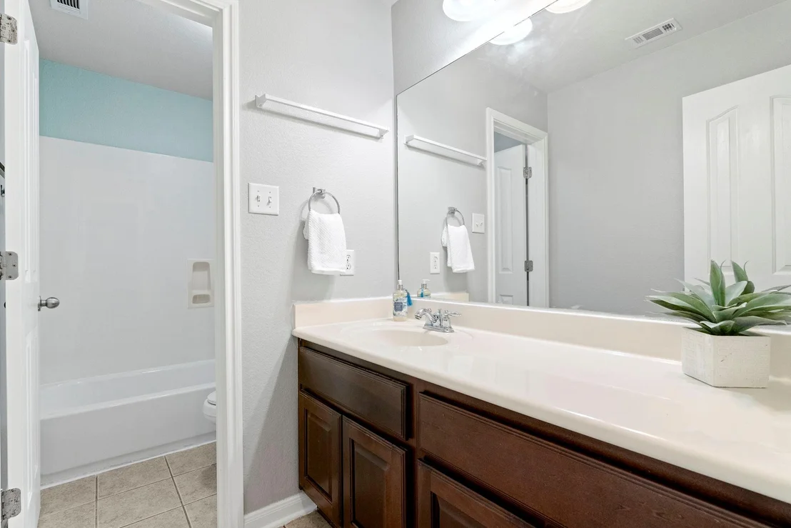 Photo of 8024 Alophia DR
