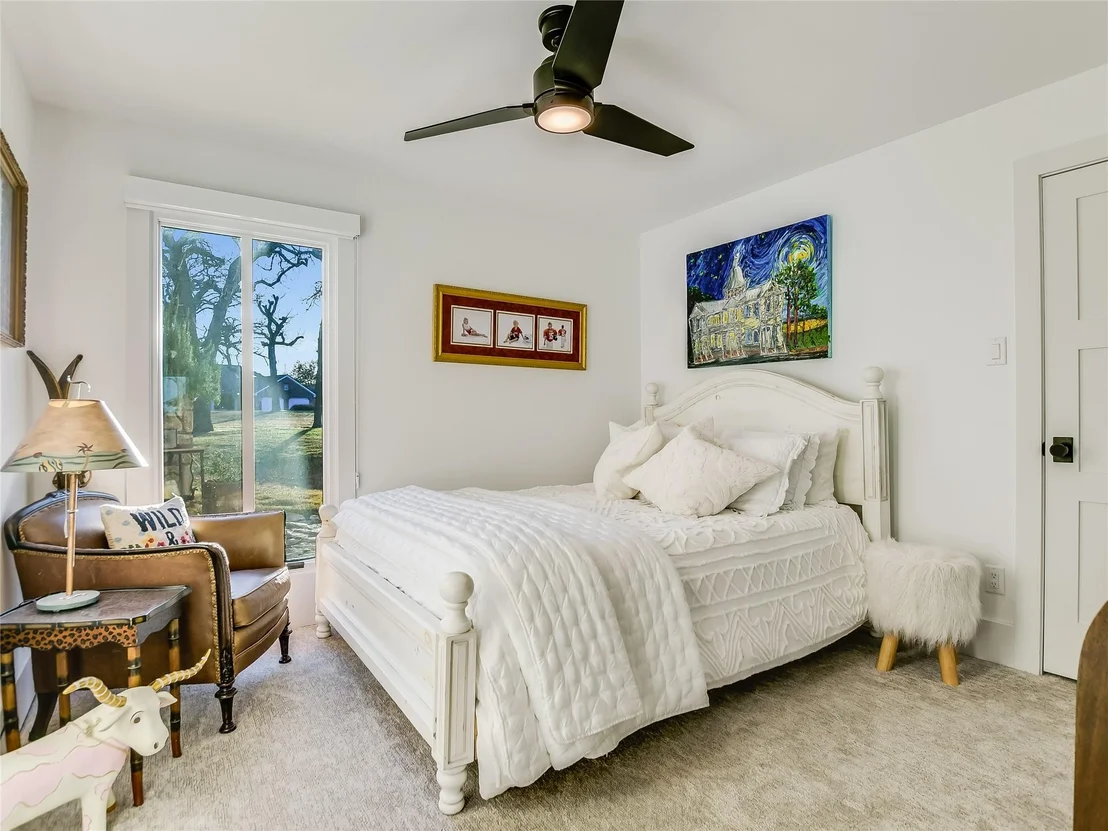 Photo of 108 Third Sid