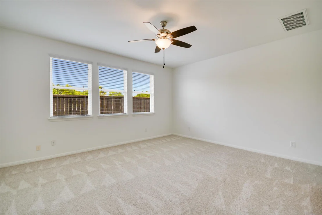 Photo of 213 Michaelis DR