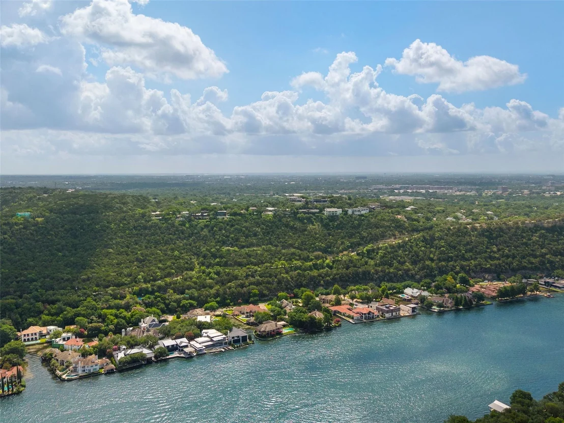 Photo of 4323 Mt Bonnell RD