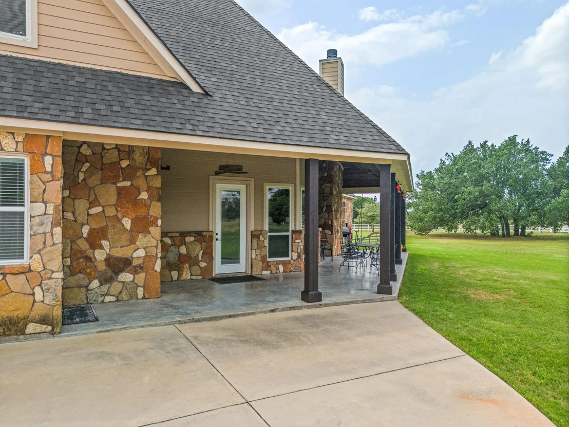 Photo of 121 Eagle Rock