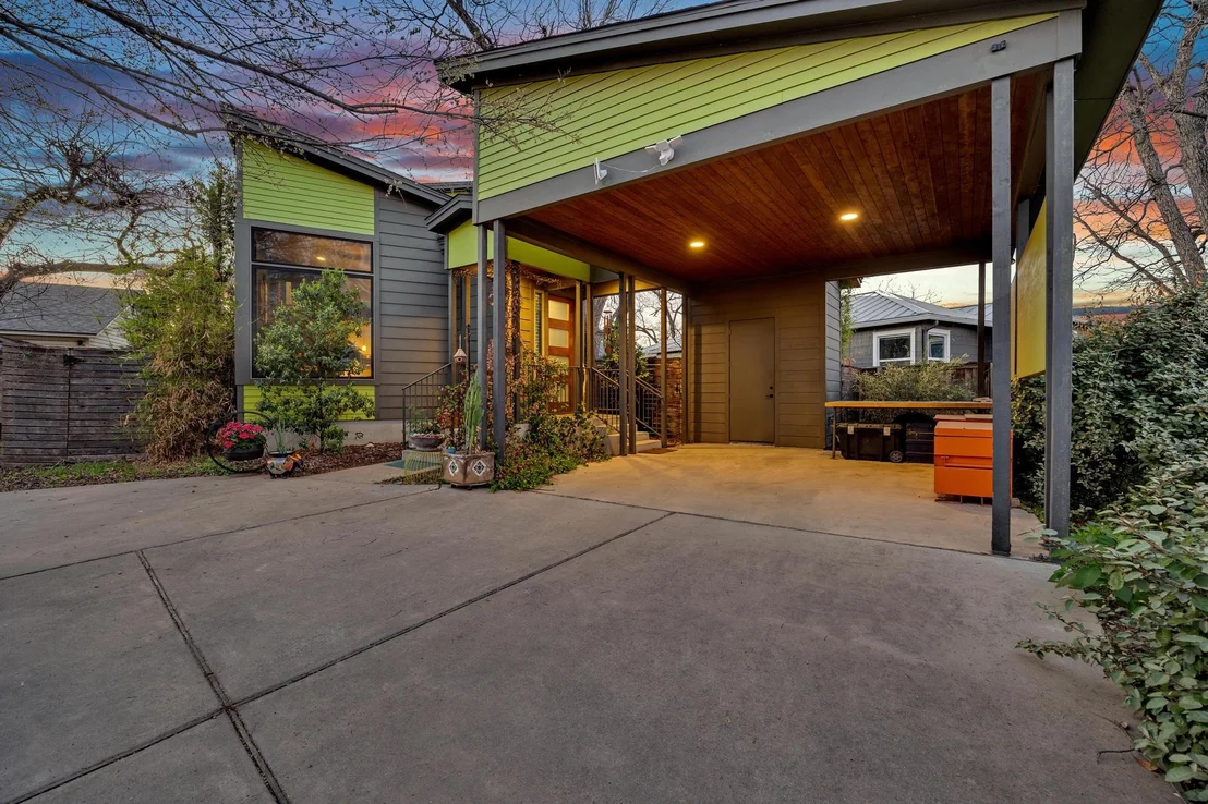 Photo of 4404 Clarkson Ave