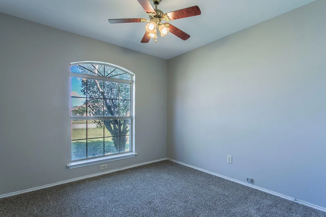 Photo of 1904 Basalt DR