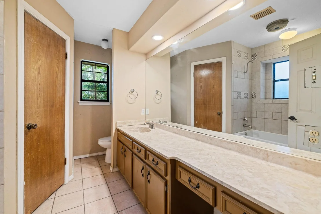 Photo of 702 Westminster PL