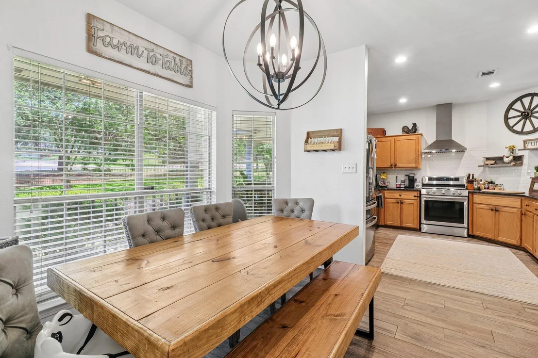 Photo of 241 Laura LN