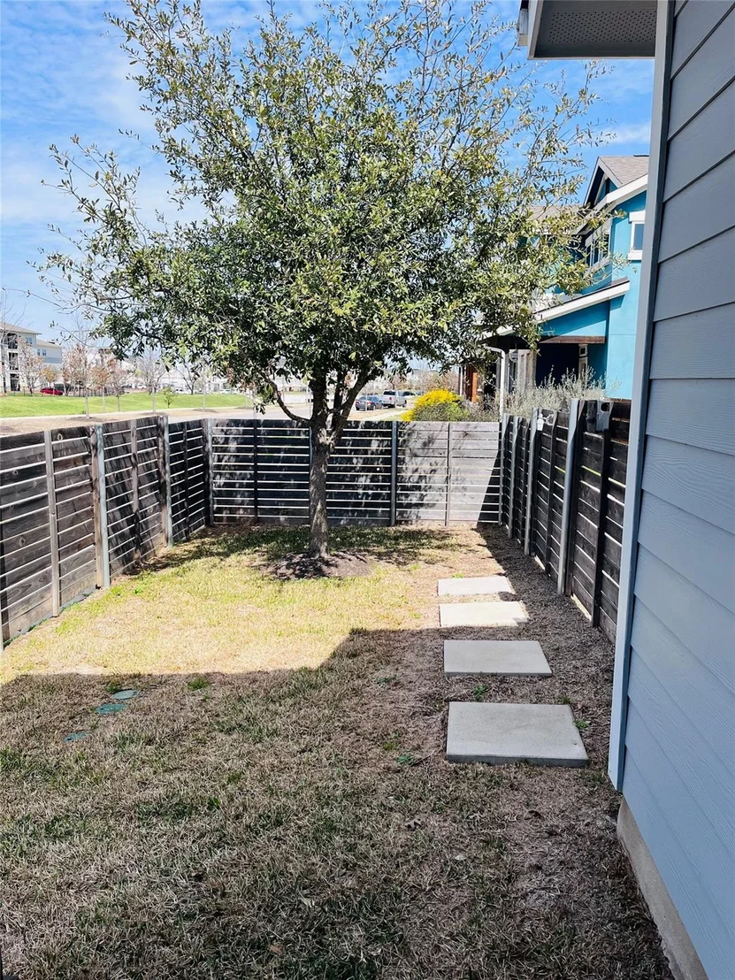 Photo of 9320 Cattle Baron PATH