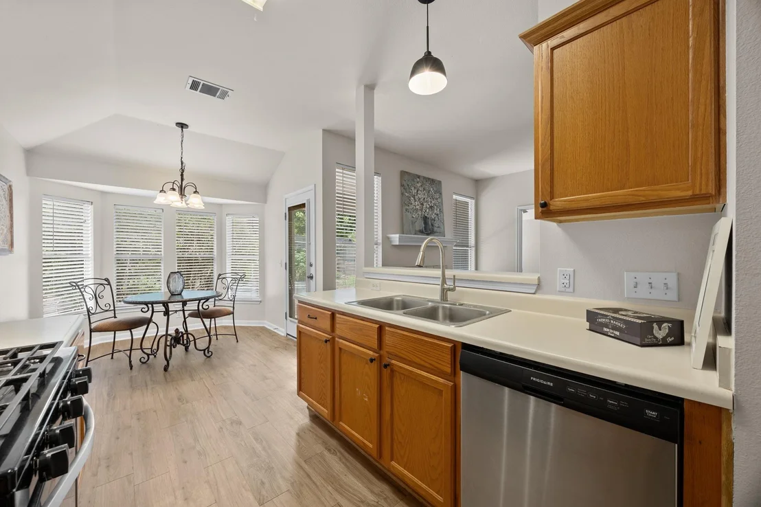 Photo of 803 Sparkling Brook LN