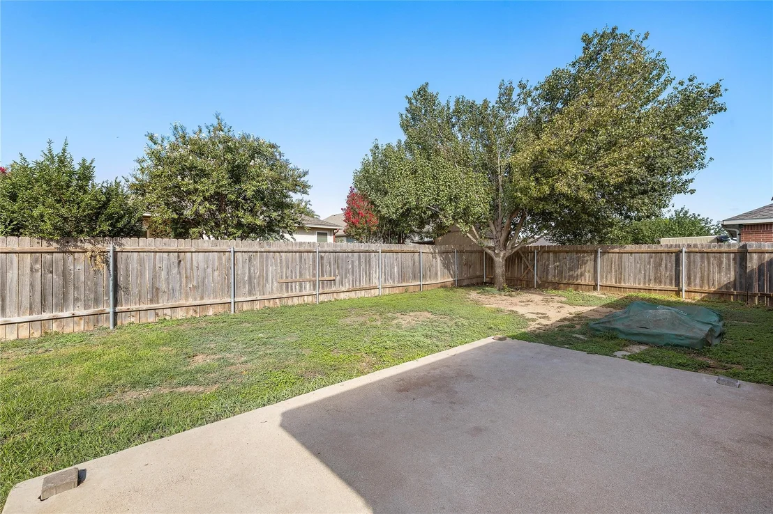 Photo of 303 Northern TRL