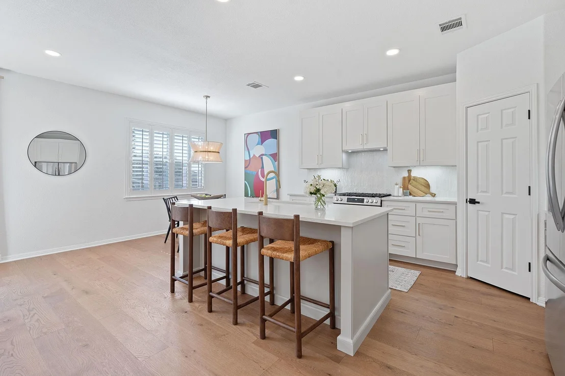 Photo of 2209 Westfalian TRL