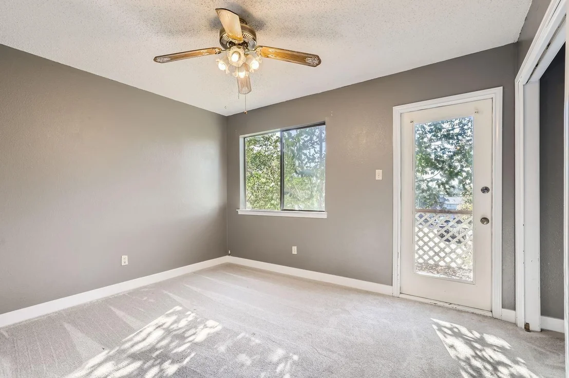 Photo of 1711 Ryon LN