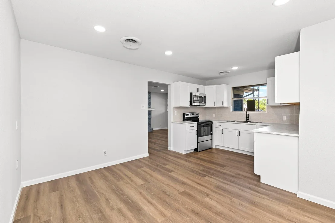 Photo of 1411 Violet Ave
