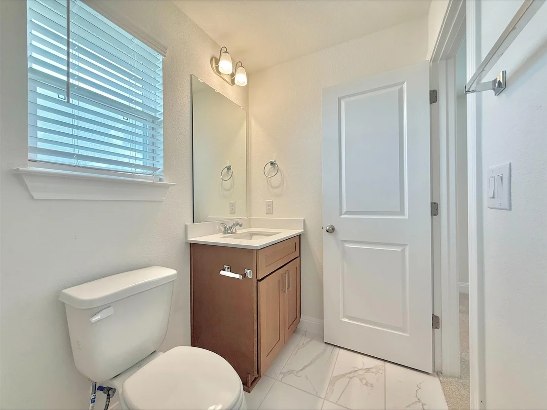 Photo of 405 Young ST