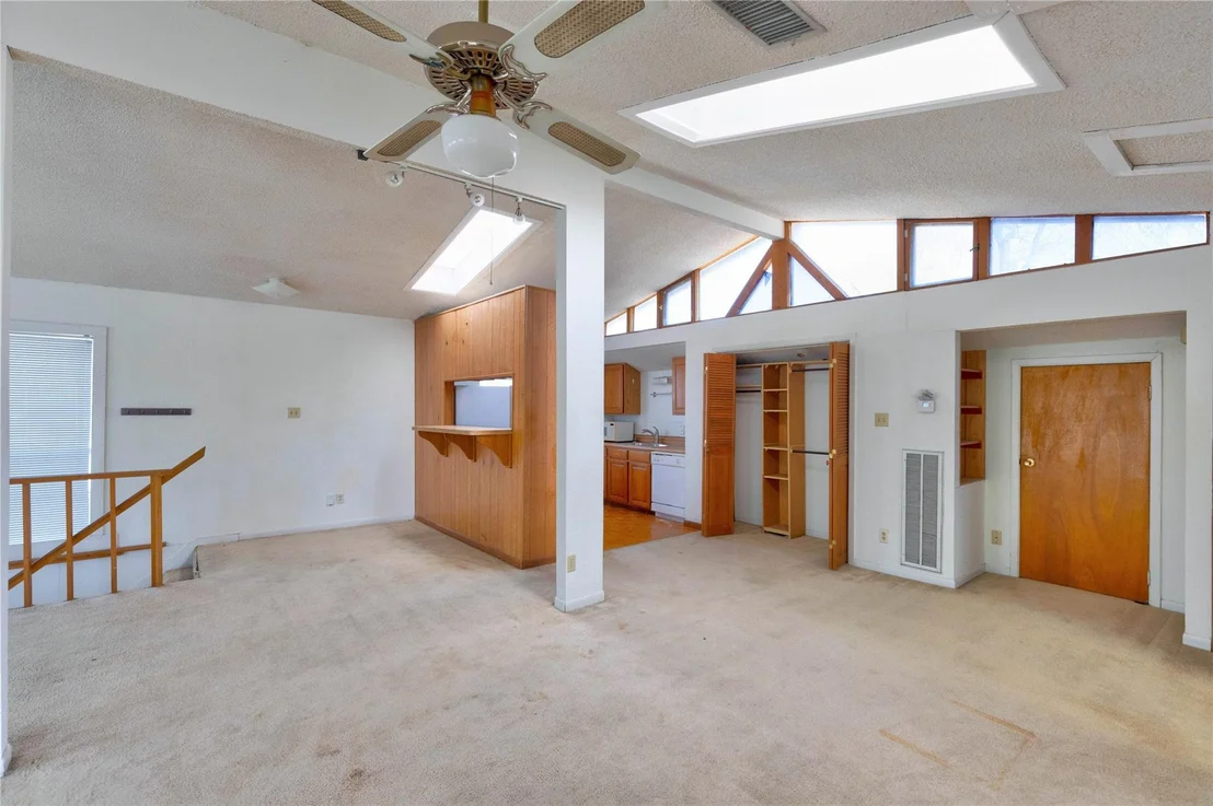 Photo of 1606 Wethersfield RD