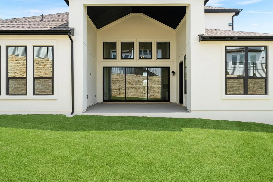 Photo of 1813 Lucera BND