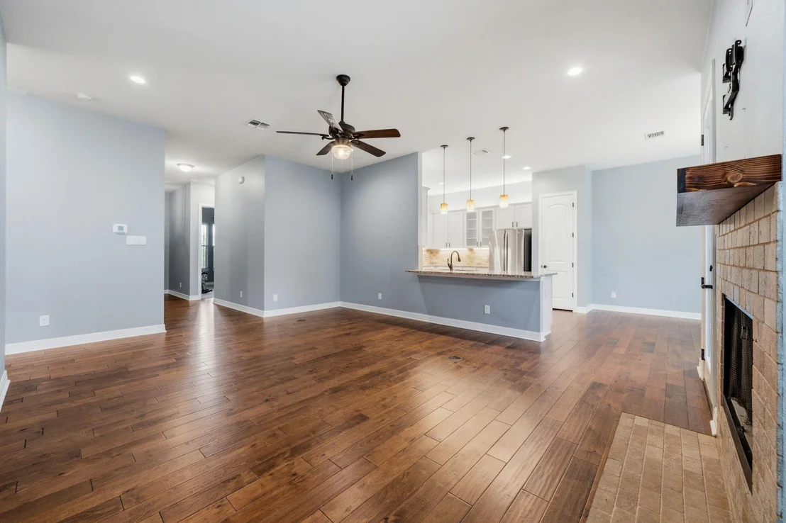 Photo of 413 Bedford DR