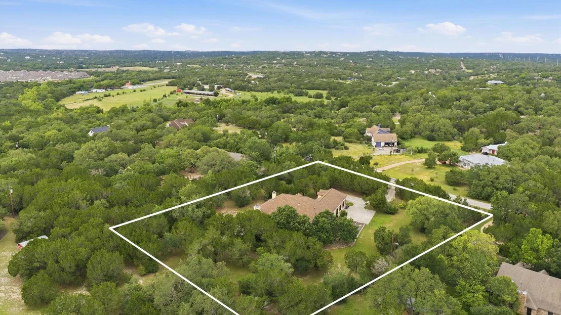 Photo of 8121 Bluff TRL