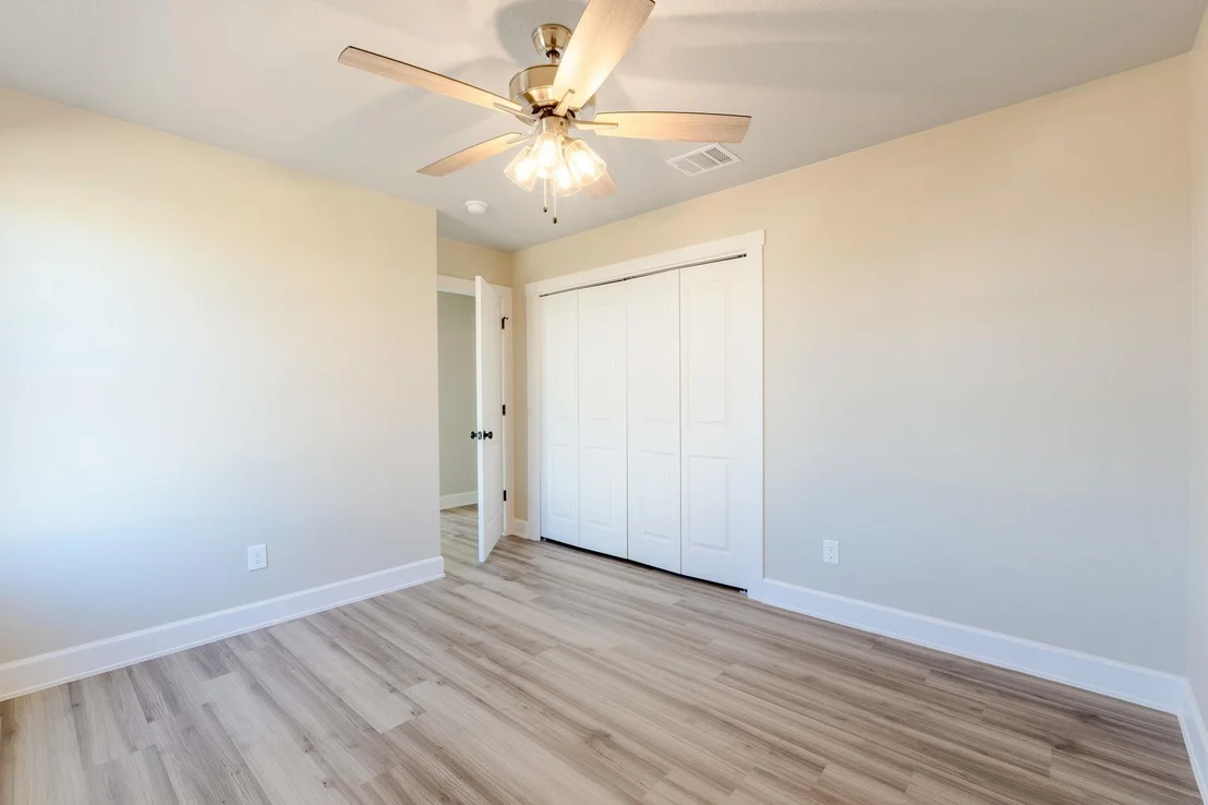 Photo of 2123 Blackhawk LOOP