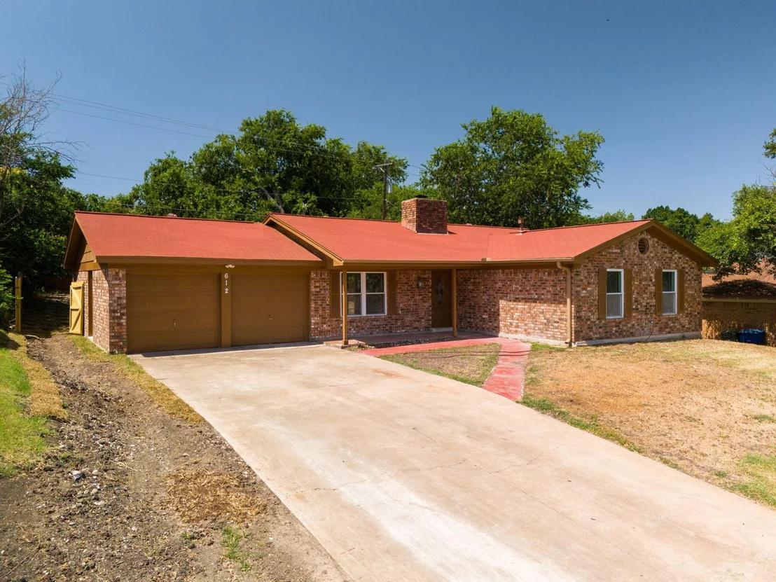 Photo of 612 Manning DR
