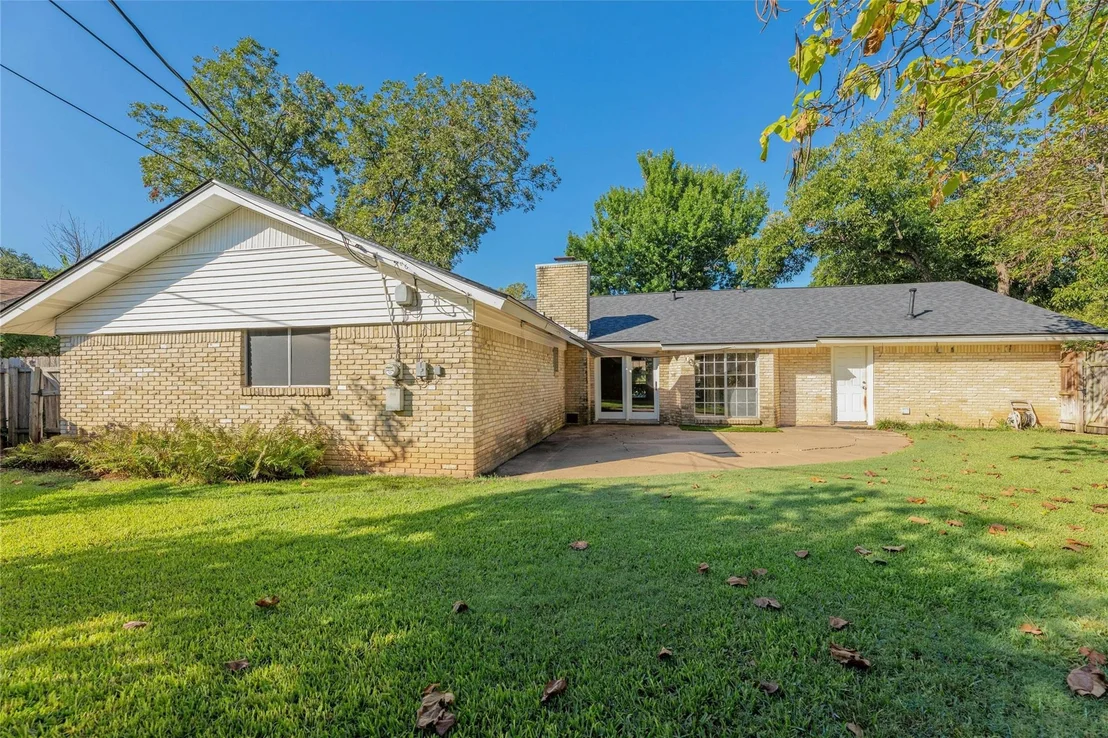 Photo of 3004 MC ELROY DR