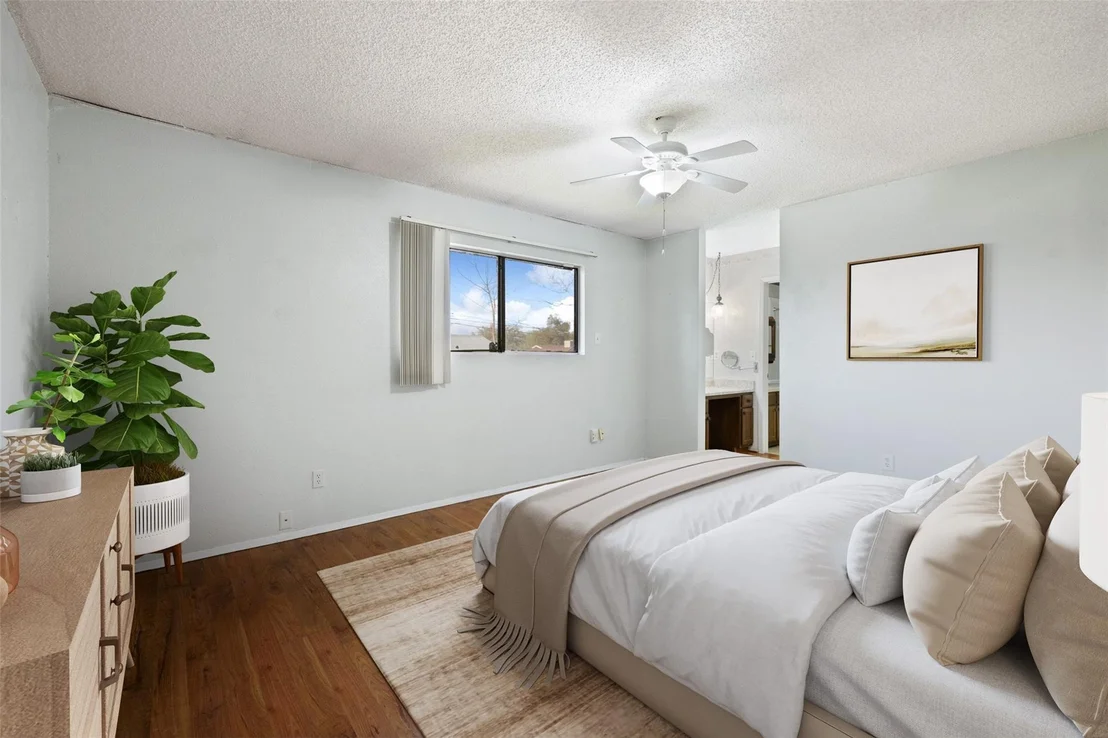 Photo of 2303 Carolyn DR