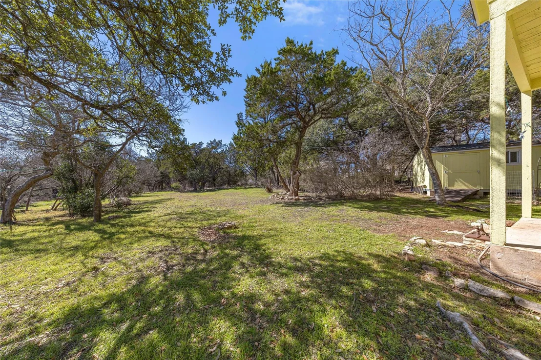 Photo of 305 Clear Springs RD