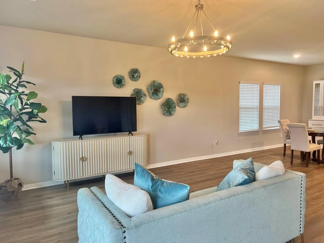 Photo of 920 View DR