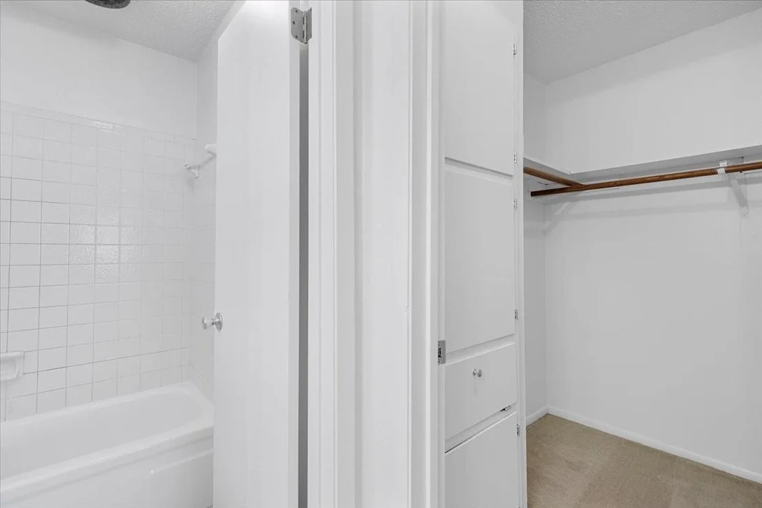 Photo of 2514 Redleaf LN