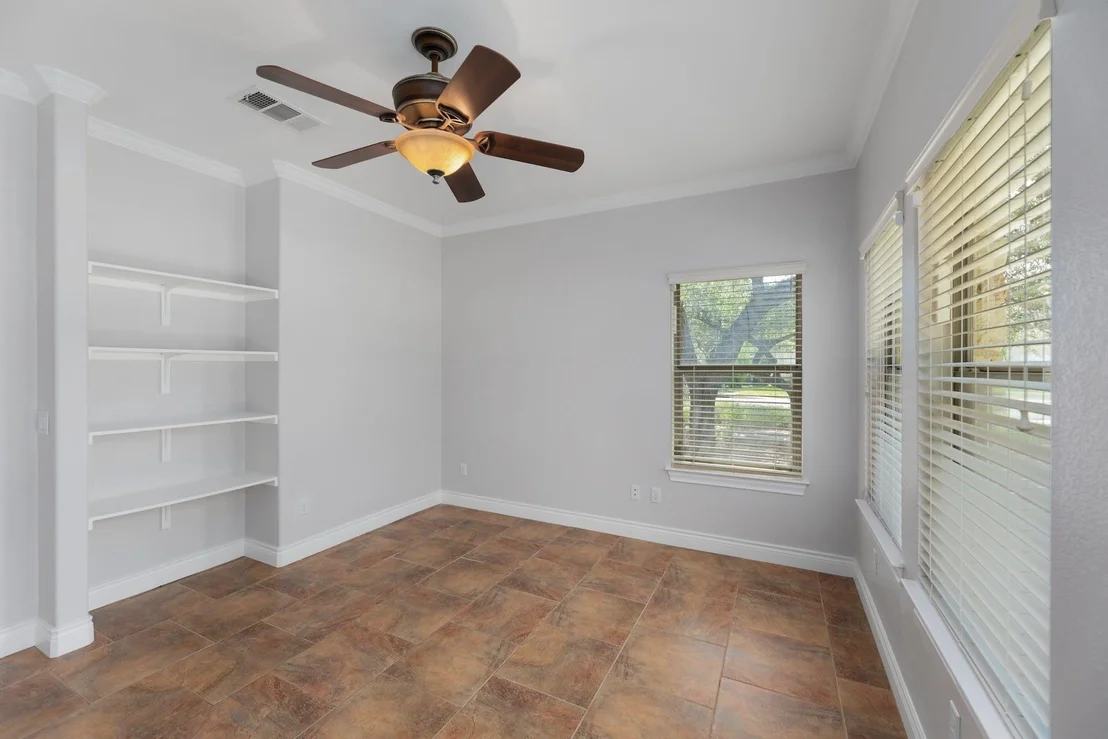 Photo of 1001 Fort Davis ST