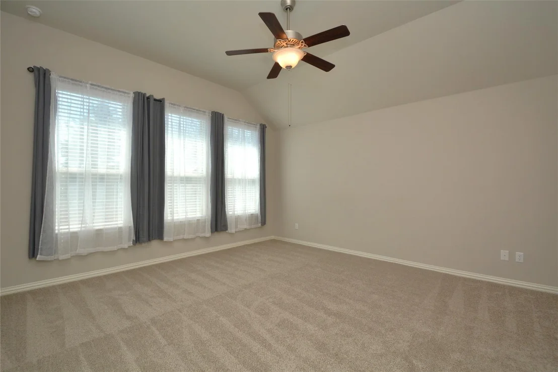 Photo of 142 Venice CV