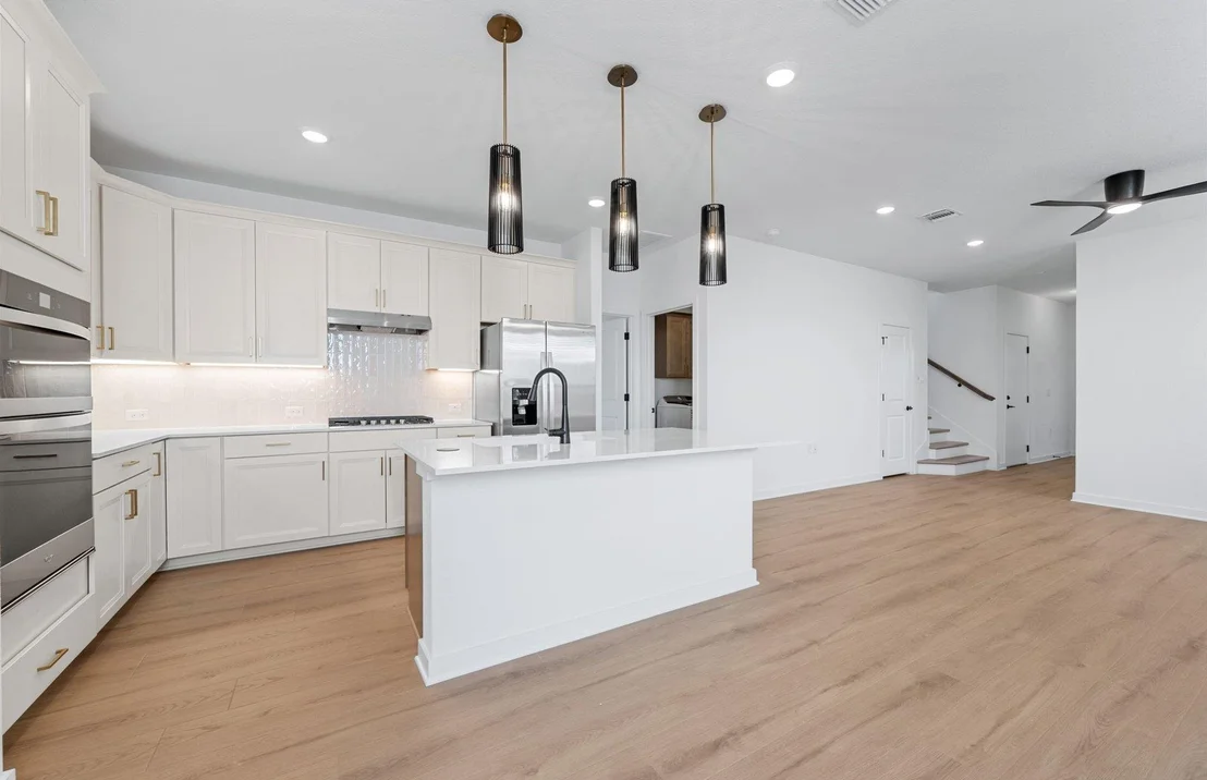 Photo of 125 Adlai Ave