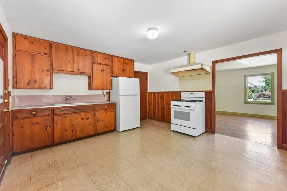 Photo of 5015 Ave G