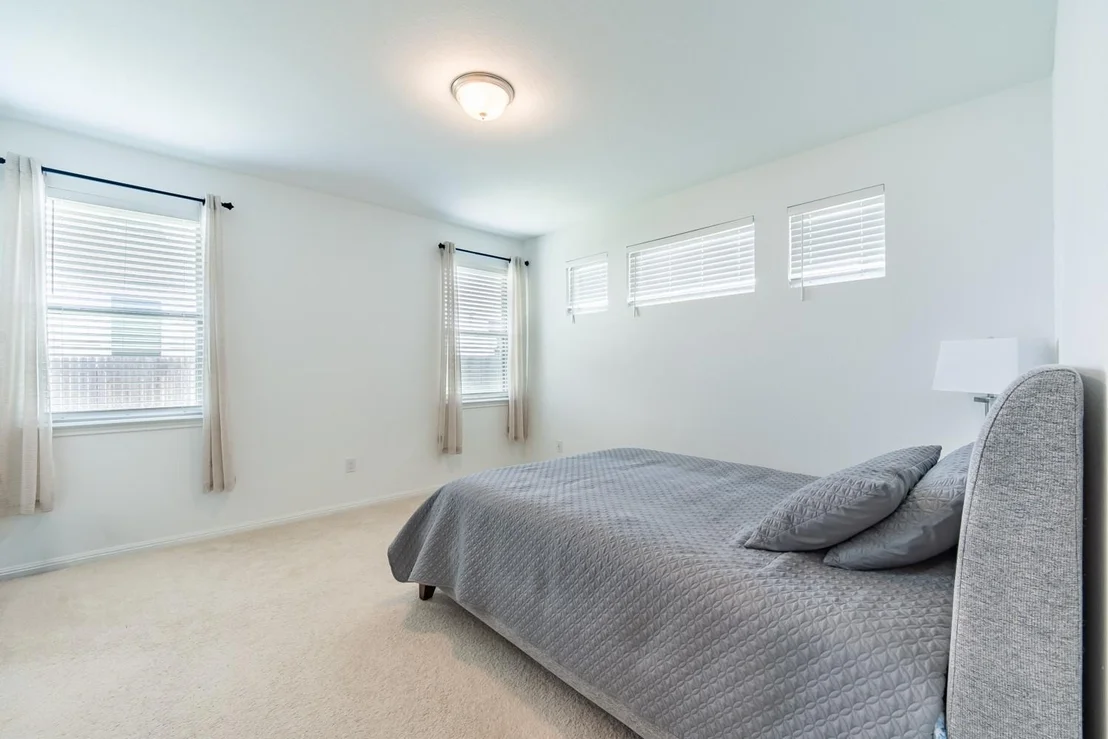 Photo of 169 Mayney LN