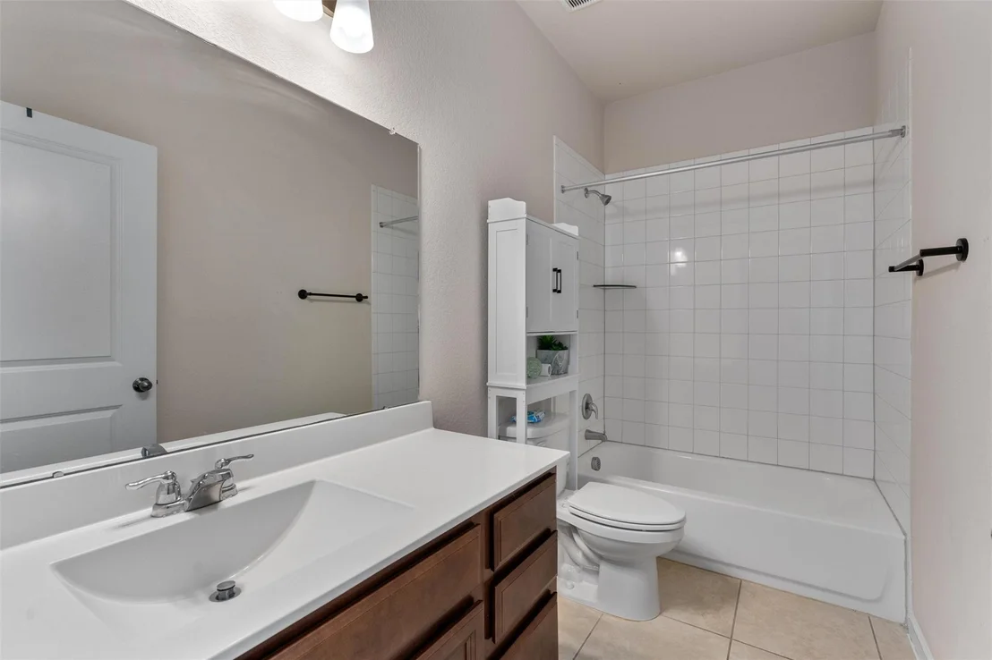 Photo of 463 Bridgestone WAY