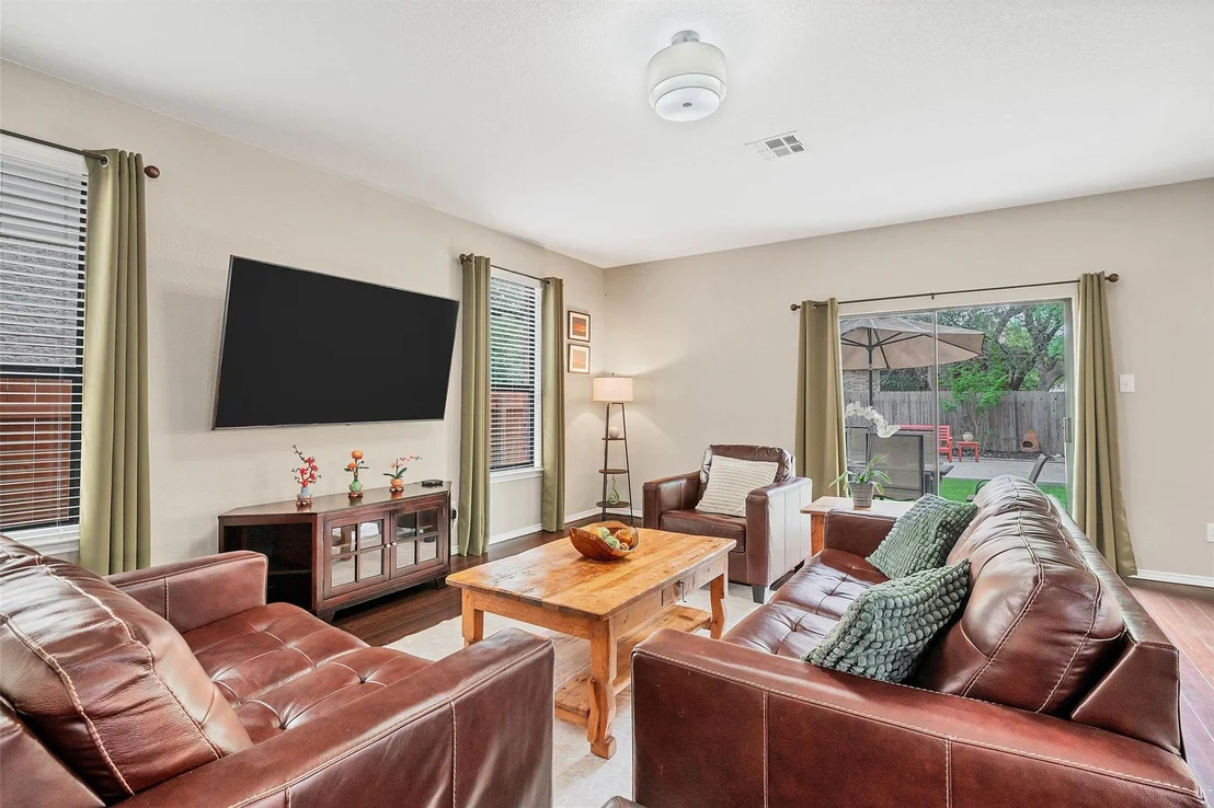 Photo of 515 Paseo Grand DR