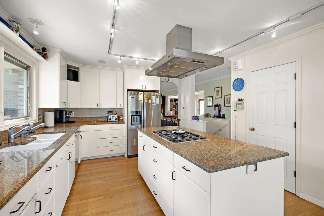 Photo of 7 Inwood CIR