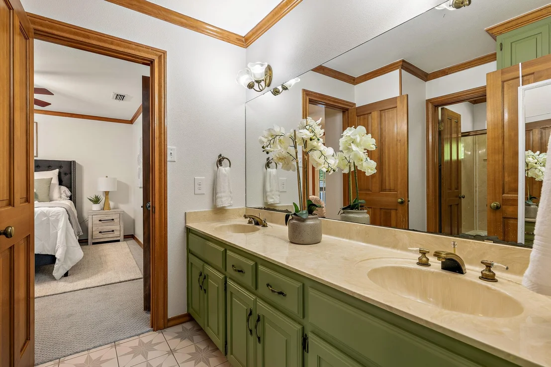 Photo of 3 Hillview DR