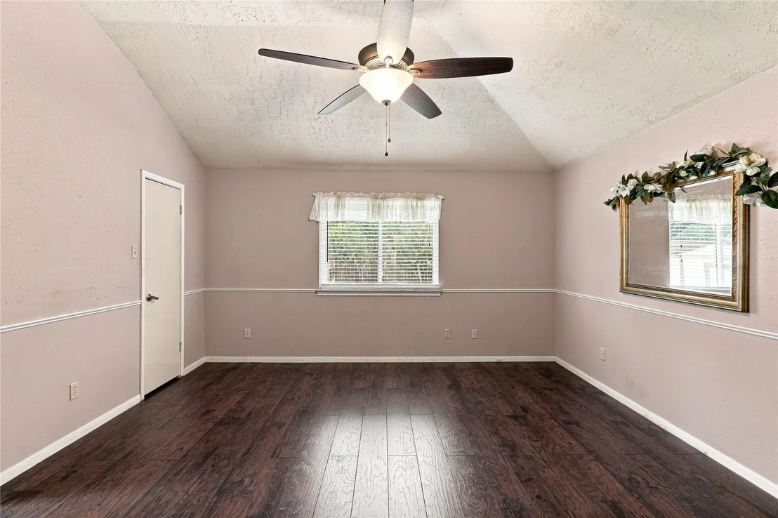 Photo of 1509 Quail Run RD