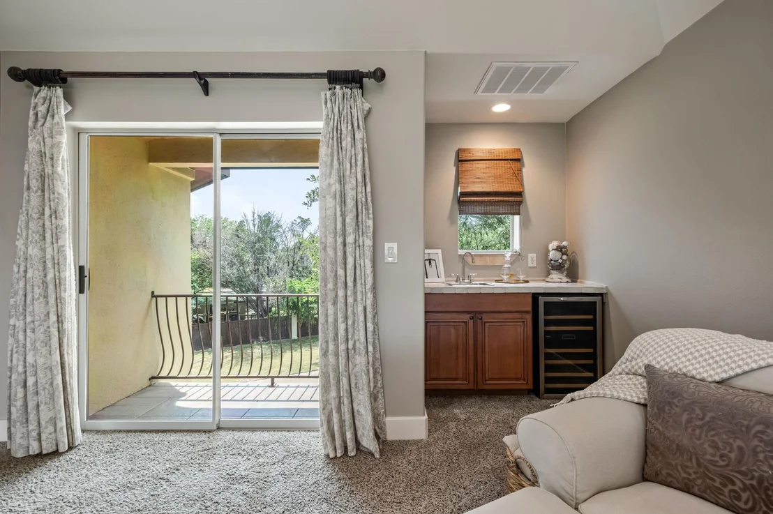 Photo of 10211 Middle Darleen